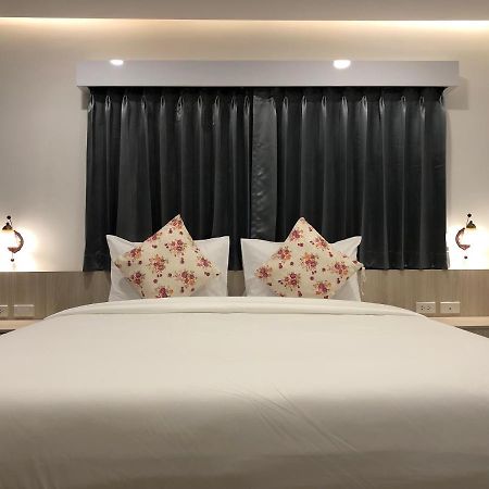 Vista Hotel Chiang Mai - Sha Extra Plus Exterior photo