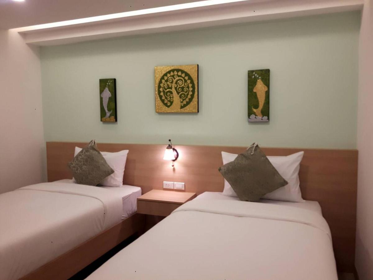 Vista Hotel Chiang Mai - Sha Extra Plus Exterior photo