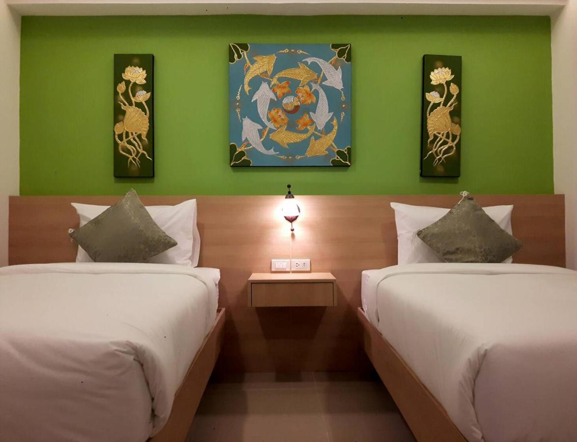 Vista Hotel Chiang Mai - Sha Extra Plus Exterior photo