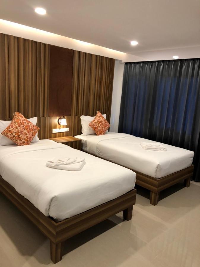 Vista Hotel Chiang Mai - Sha Extra Plus Exterior photo