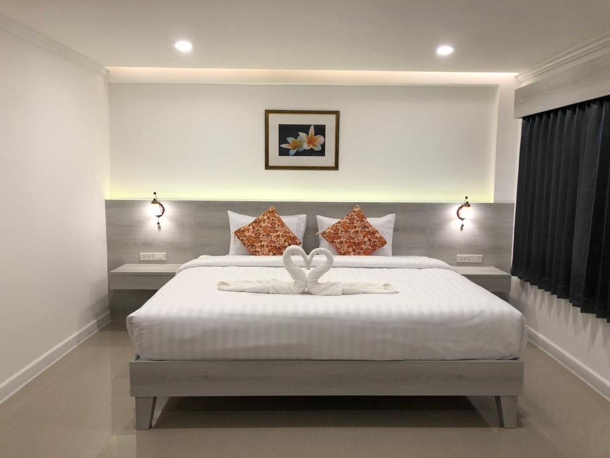 Vista Hotel Chiang Mai - Sha Extra Plus Exterior photo